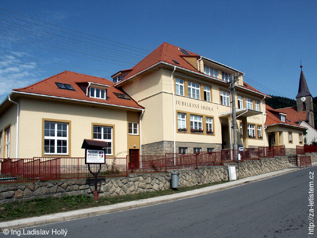 Jubilejní základní škola T. G. Masaryka, Rusava